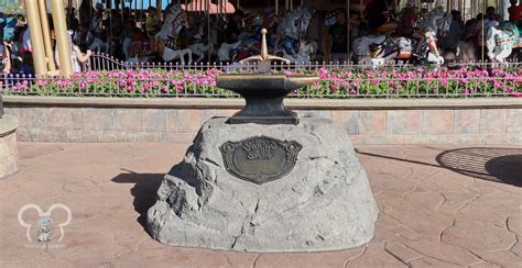 How Does the Sword in the Stone at Disney World Work: A Magical Mystery or a Mechanical Marvel?