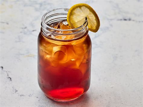 How Many Calories in a Glass of Sweet Tea: A Journey Through Flavor and Numbers